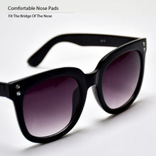 Rectangular sunglasses for men and women, detailed view