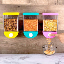 Storage tank for dry food, 1100 ml, assorted colors.