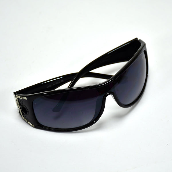 Stylish sunglasses for men, suitable for driving and sports