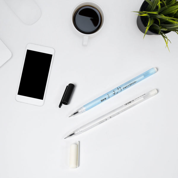 Smooth writing pen set