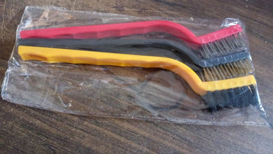 Mini wire brush set for various cleaning applications