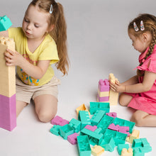 Children's building block set with 120 pieces