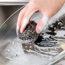 Heavy-duty round steel scrubber, for kitchen cleaning